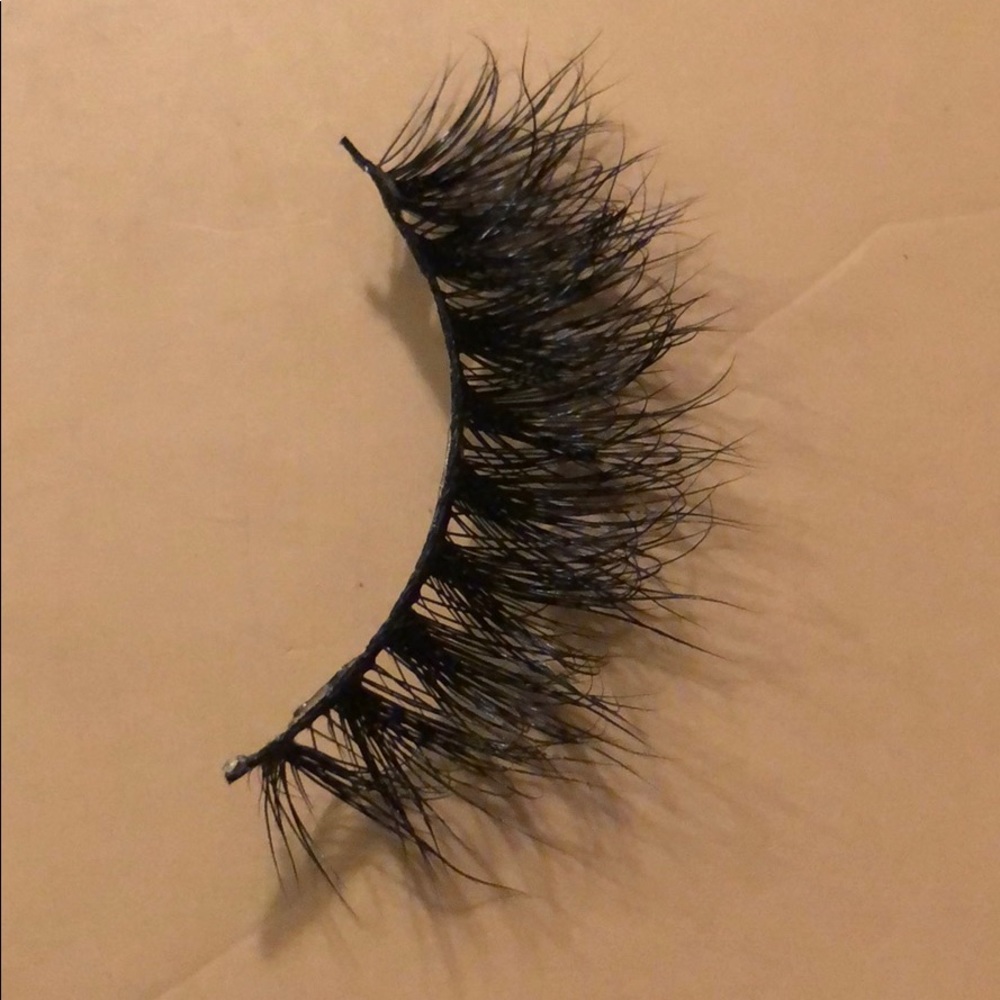 Minks false lashes